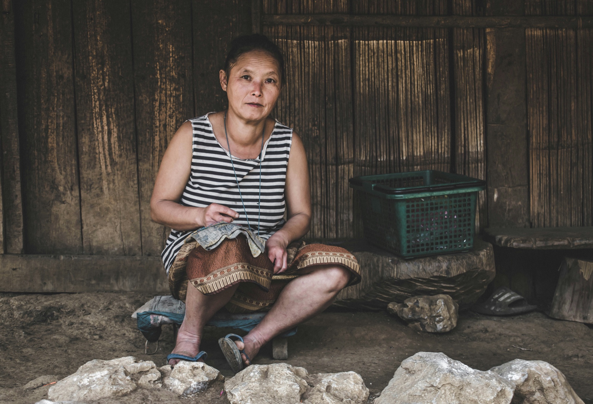 Habitants d’un village de montagne en tenue traditionnelle